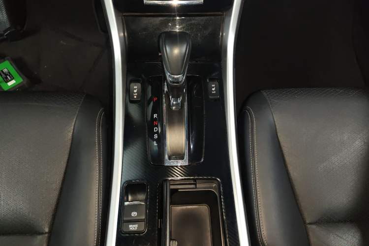 Used Honda Accord 2016 2.0L Elite Edition Gear Lever