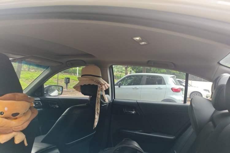 Used Honda Accord 2016 2.0L Elite Edition Headliner