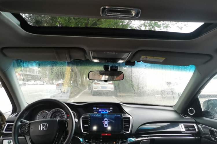 Used Honda Accord 2016 2.0L Elite Edition Headliner