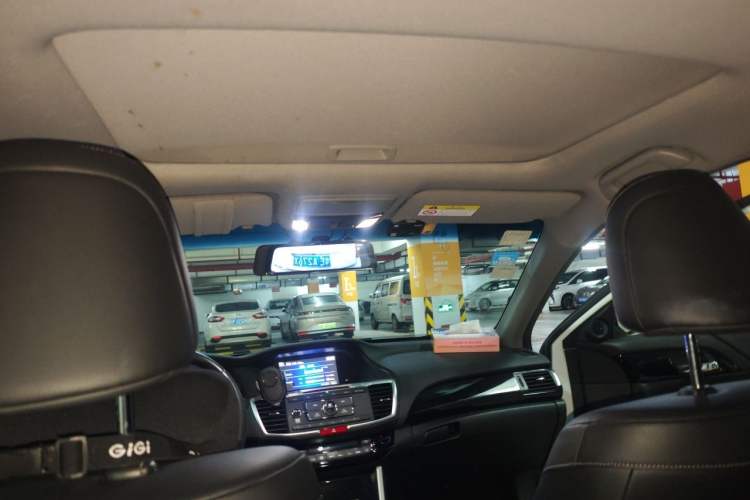 Used Honda Accord 2016 2.0L Elite Edition Headliner