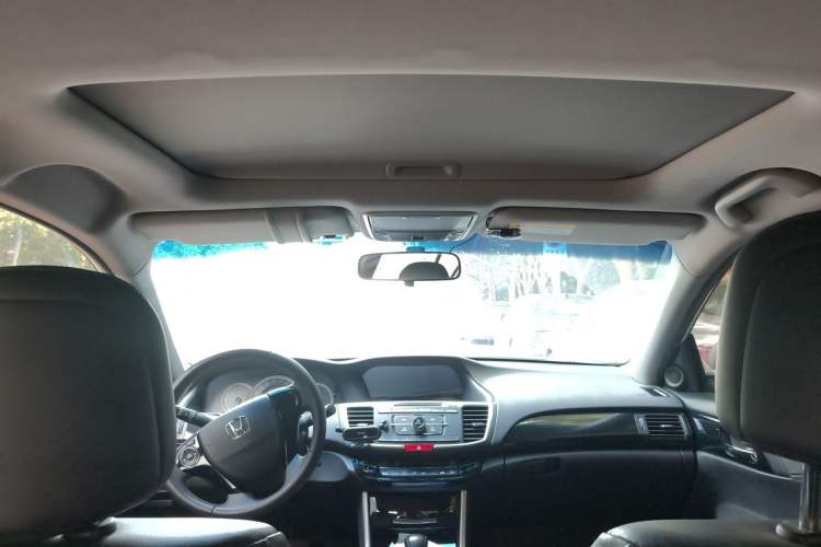 Used Honda Accord 2016 2.0L Elite Edition Headliner