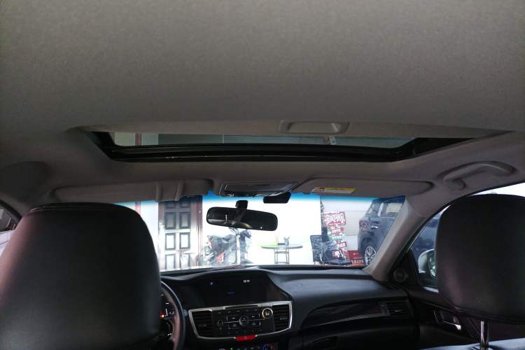 Used Honda Accord 2016 2.0L Comfort Edition Headliner