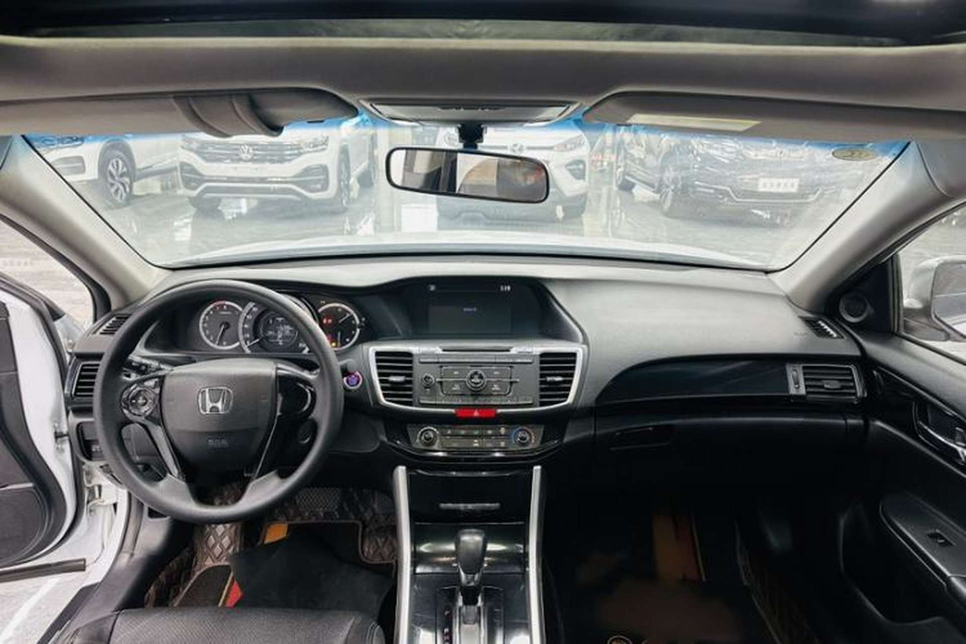 Used Honda Accord 2016 2.0L Comfort Edition Interior 1