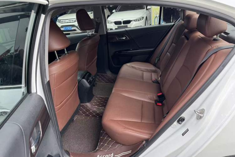 Used Honda Accord 2016 2.4L Prestige Edition Interior 11