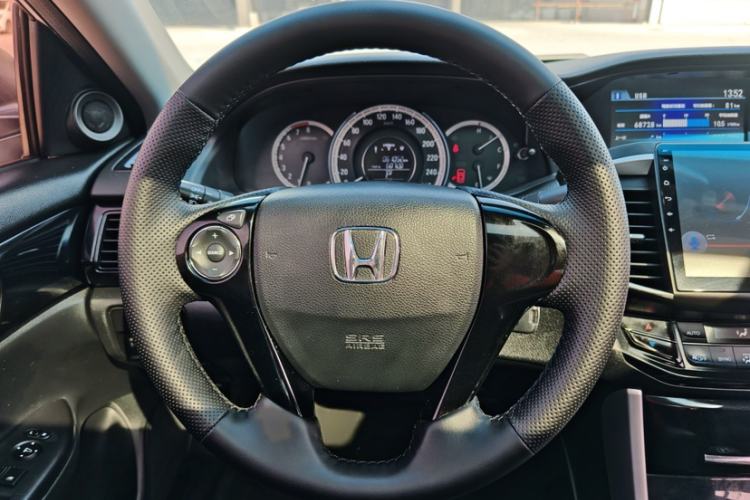 Used Honda Accord 2016 2.0L Elite Edition Interior 2