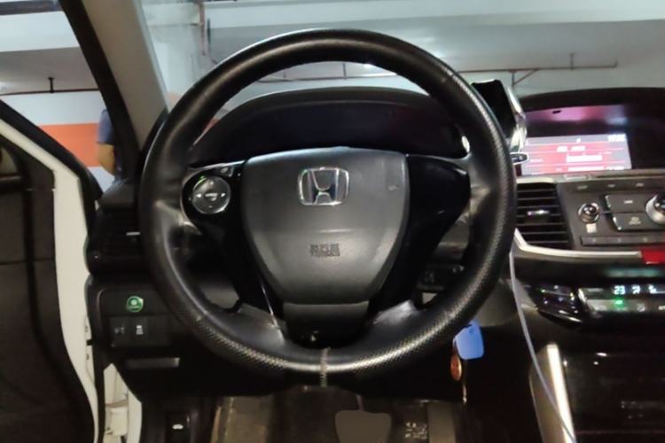 Used Honda Accord 2016 2.0L Elite Edition Interior 2