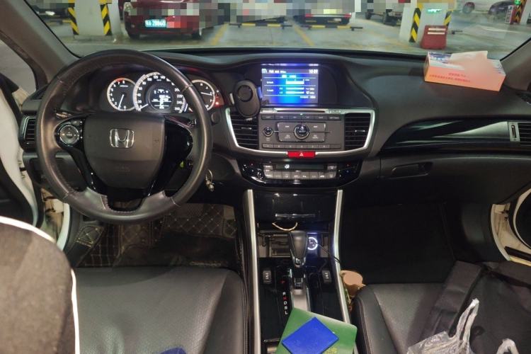 Used Honda Accord 2016 2.0L Elite Edition Interior 2