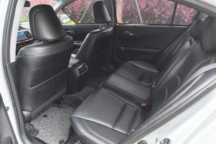 Used Honda Accord 2016 2.0L Elite Edition Interior 2