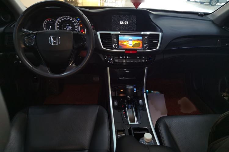 Used Honda Accord 2016 2.0L Elite Edition Interior 2