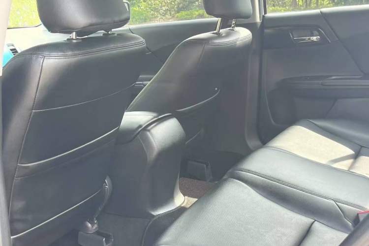 Used Honda Accord 2016 2.0L Comfort Edition Interior 3