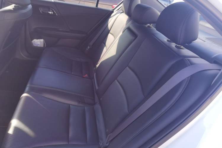 Used Honda Accord 2016 2.0L Elite Edition Interior 4