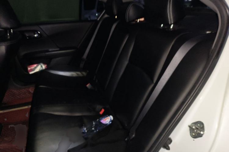 Used Honda Accord 2016 2.0L Comfort Edition Interior 4
