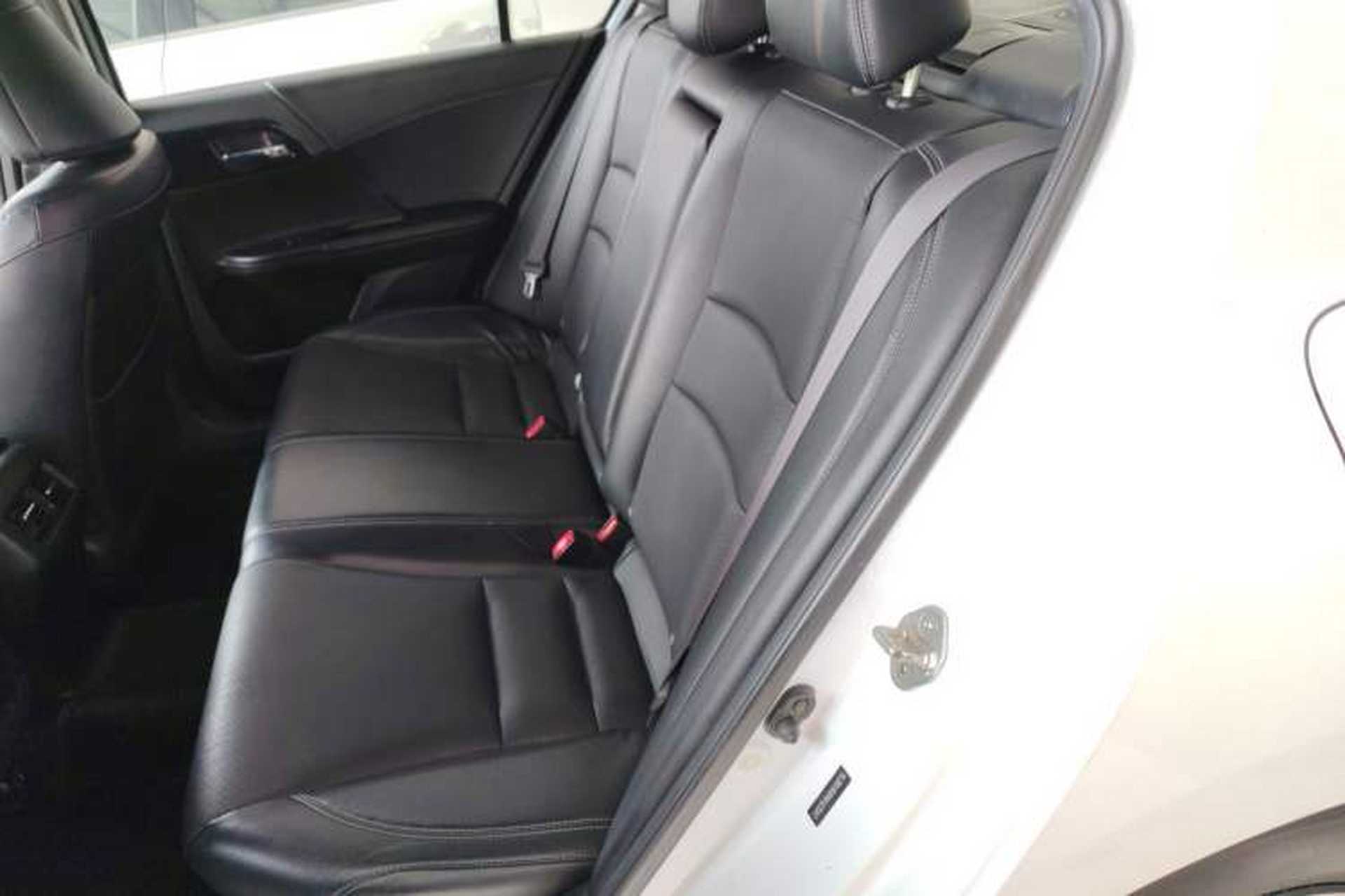 Used Honda Accord 2016 2.0L Elite Edition Interior 4