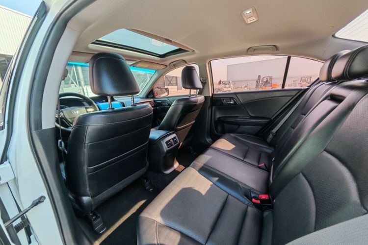 Used Honda Accord 2016 2.0L Elite Edition Interior 5