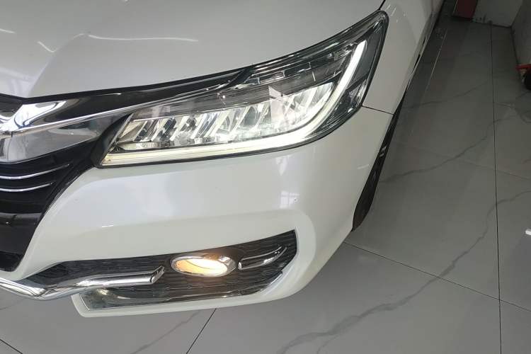 Used Honda Accord 2016 2.0L Elite Edition Left Front Headlight