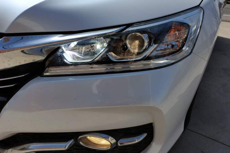 Used Honda Accord 2016 2.0L Comfort Edition Left Front Headlight