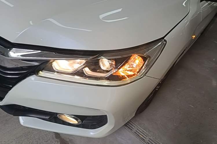Used Honda Accord 2016 2.0L Elite Edition Left Front Headlight
