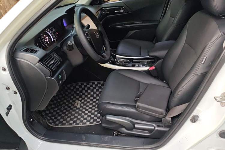 Used Honda Accord 2016 2.0L Comfort Edition Left Front Seat