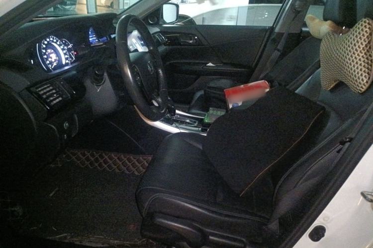 Used Honda Accord 2016 2.0L Elite Edition Left Front Seat