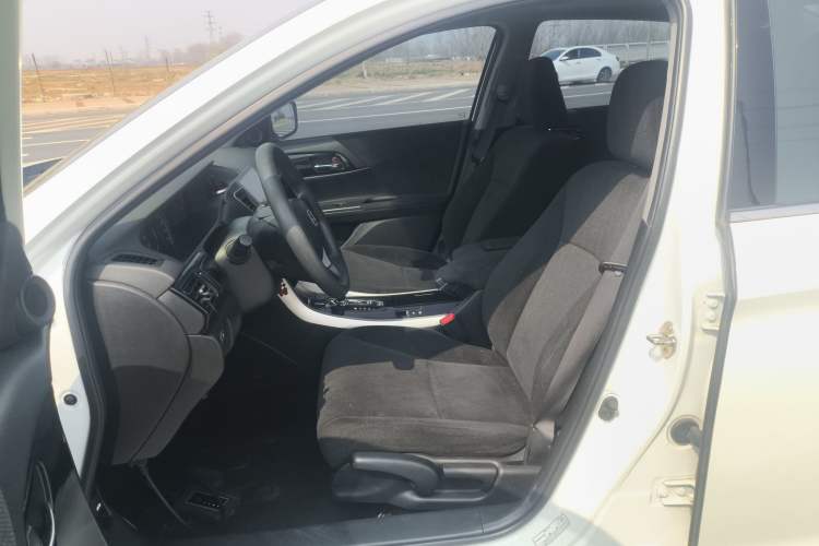 Used Honda Accord 2016 2.0L Comfort Edition Left Front Seat