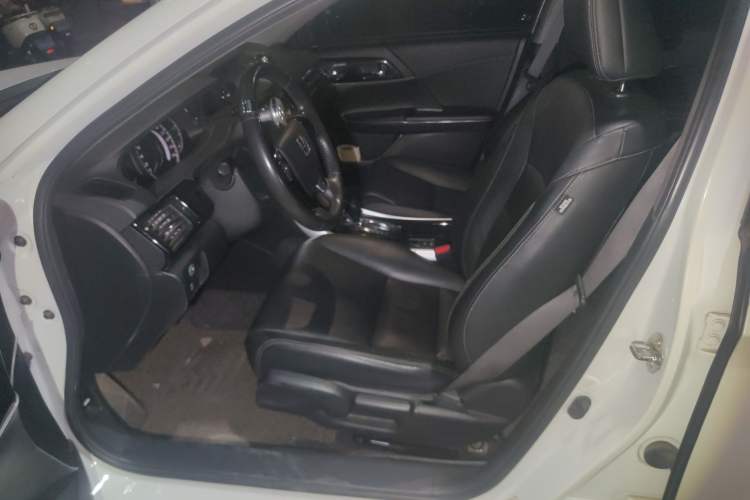 Used Honda Accord 2016 2.0L Elite Edition Left Front Seat