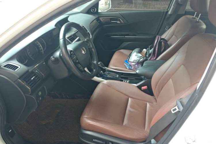Used Honda Accord 2016 2.4L Luxury Edition Left Front Seat