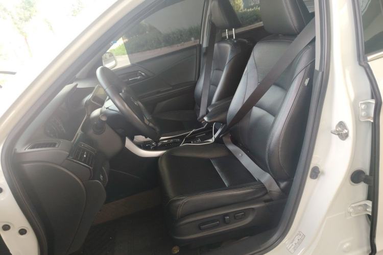 Used Honda Accord 2016 2.0L Luxury Edition Left Front Seat