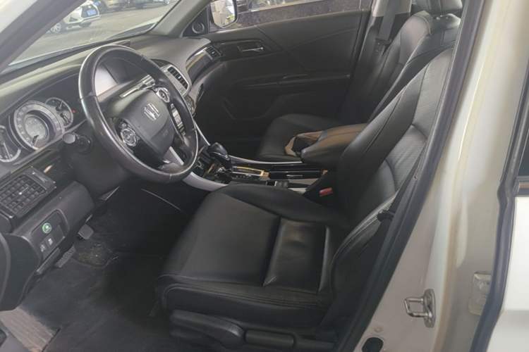 Used Honda Accord 2016 2.0L Elite Edition Left Front Seat