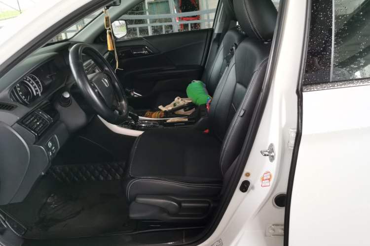 Used Honda Accord 2016 2.0L Comfort Edition Left Front Seat