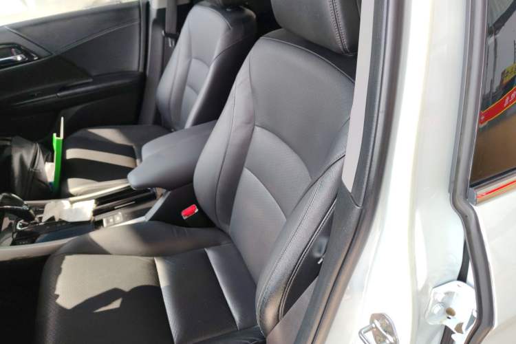 Used Honda Accord 2016 2.0L Elite Edition Left Front Seat