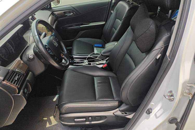 Used Honda Accord 2016 2.4L Luxury Edition Left Front Seat