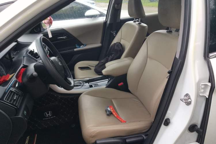 Used Honda Accord 2016 2.0L Comfort Edition Left Front Seat
