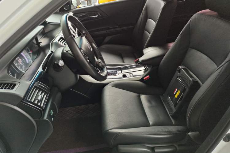 Used Honda Accord 2016 2.0L Elite Edition Left Front Seat