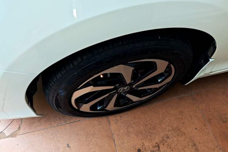 Used Honda Accord 2016 2.4L Luxury Edition Left Front Wheel Hub