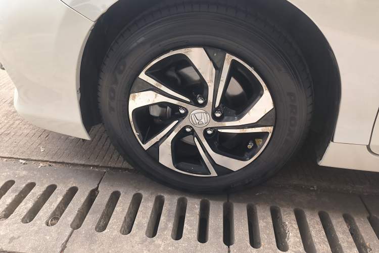 Used Honda Accord 2016 2.0L Comfort Edition Left Front Wheel Hub