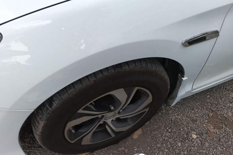 Used Honda Accord 2016 2.0L Elite Edition Left Front Wheel Hub