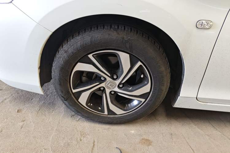 Used Honda Accord 2016 2.0L Comfort Edition Left Front Wheel Hub