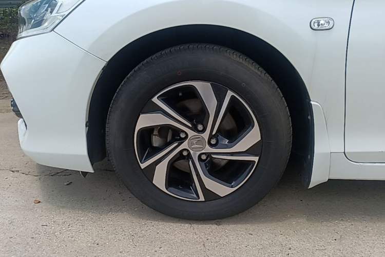Used Honda Accord 2016 2.0L Comfort Edition Left Front Wheel Hub