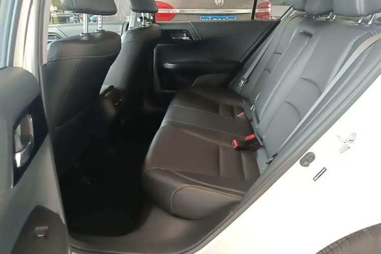 Used Honda Accord 2016 2.0L Elite Edition Left Rear Seat