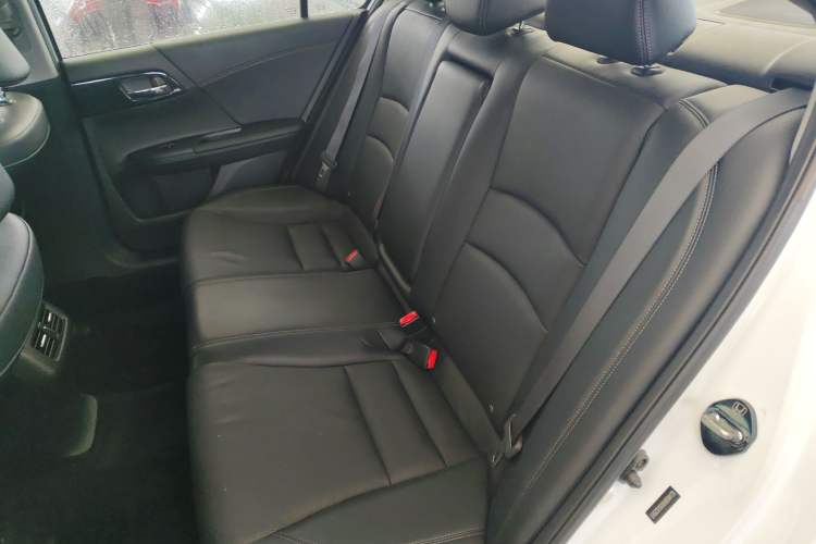 Used Honda Accord 2016 2.0L Elite Edition Left Rear Seat