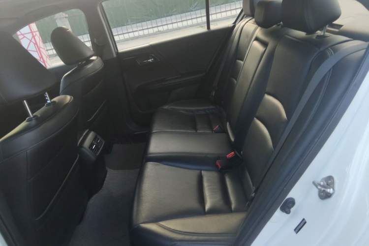 Used Honda Accord 2016 2.0L Elite Edition Left Rear Seat