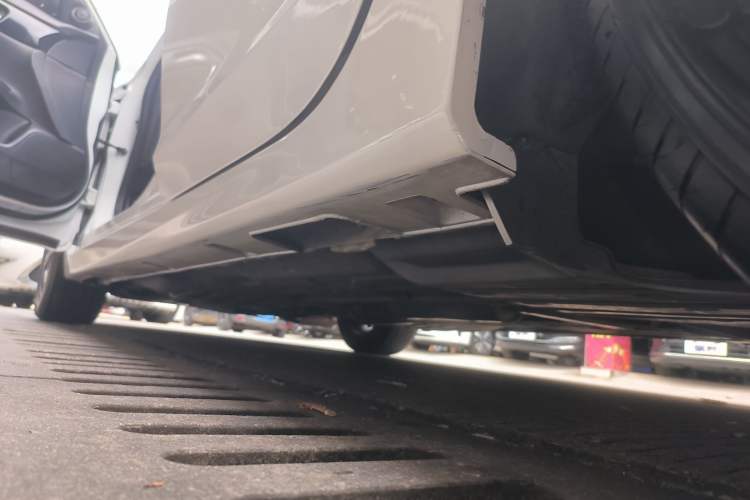 Used Honda Accord 2016 2.0L Comfort Edition Left Side Sill