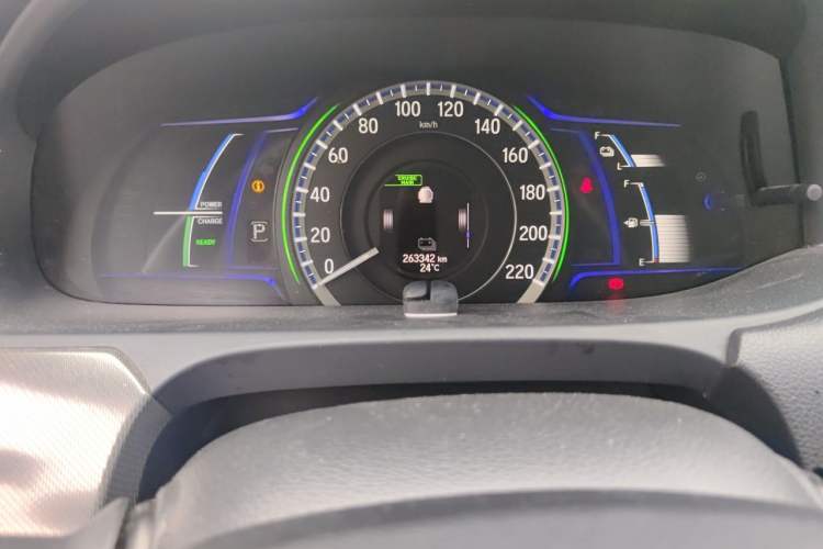 Used Honda Accord 2016 Hybrid 2.0L Sharp Edition Odometer Close Up