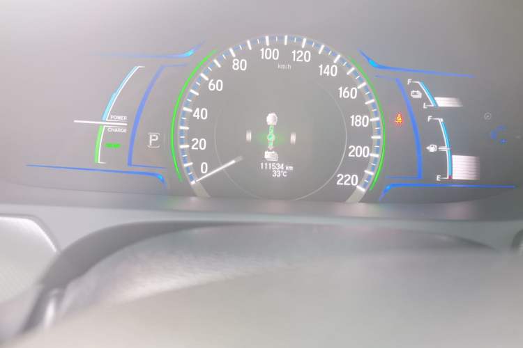 Used Honda Accord 2016 Hybrid 2.0L Prestige Edition Odometer Close Up