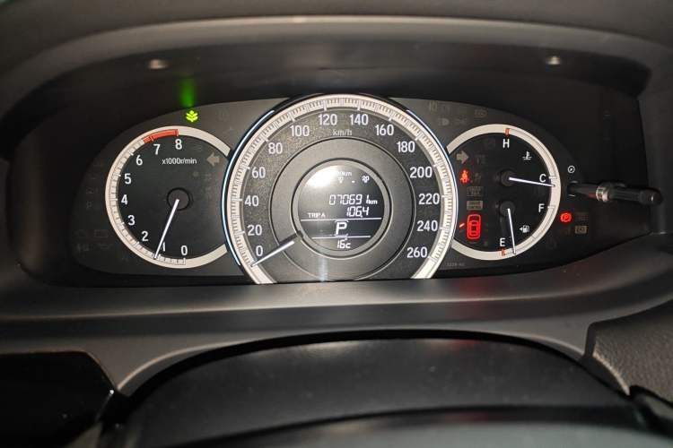 Used Honda Accord 2016 2.0L Elite Edition Odometer Close Up