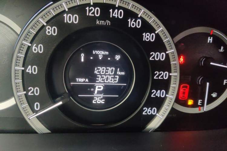 Used Honda Accord 2016 2.0L Elite Edition Odometer Close Up