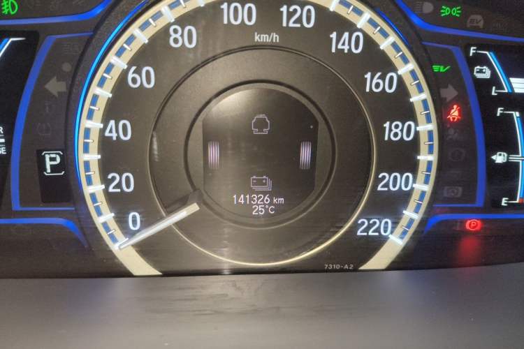 Used Honda Accord 2016 Hybrid 2.0L Sharp Edition Odometer Close Up