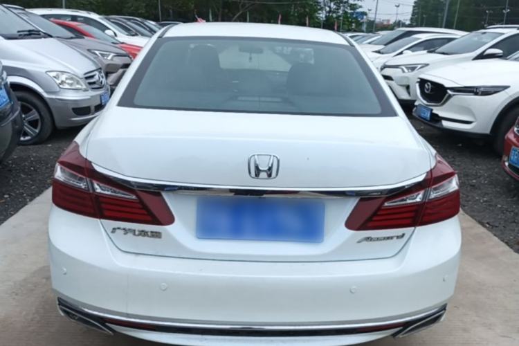Used Honda Accord 2016 2.0L Luxury Edition Rear