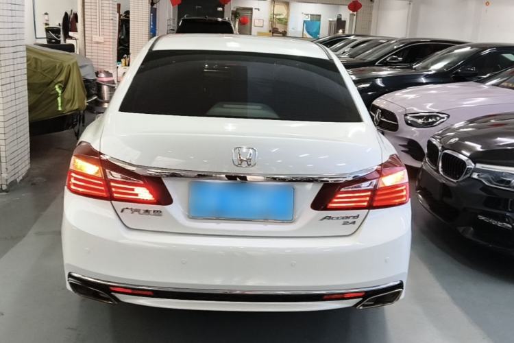 Used Honda Accord 2016 2.4L Comfort Edition Rear