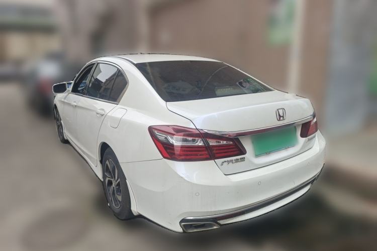 Used Honda Accord 2016 2.0L Luxury Edition Rear Left 45 Deg